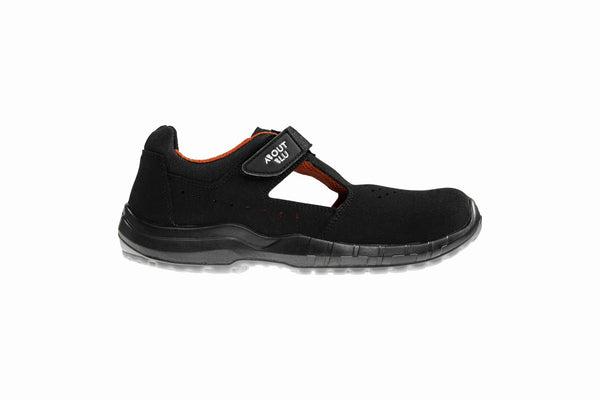 Yeni Black Low